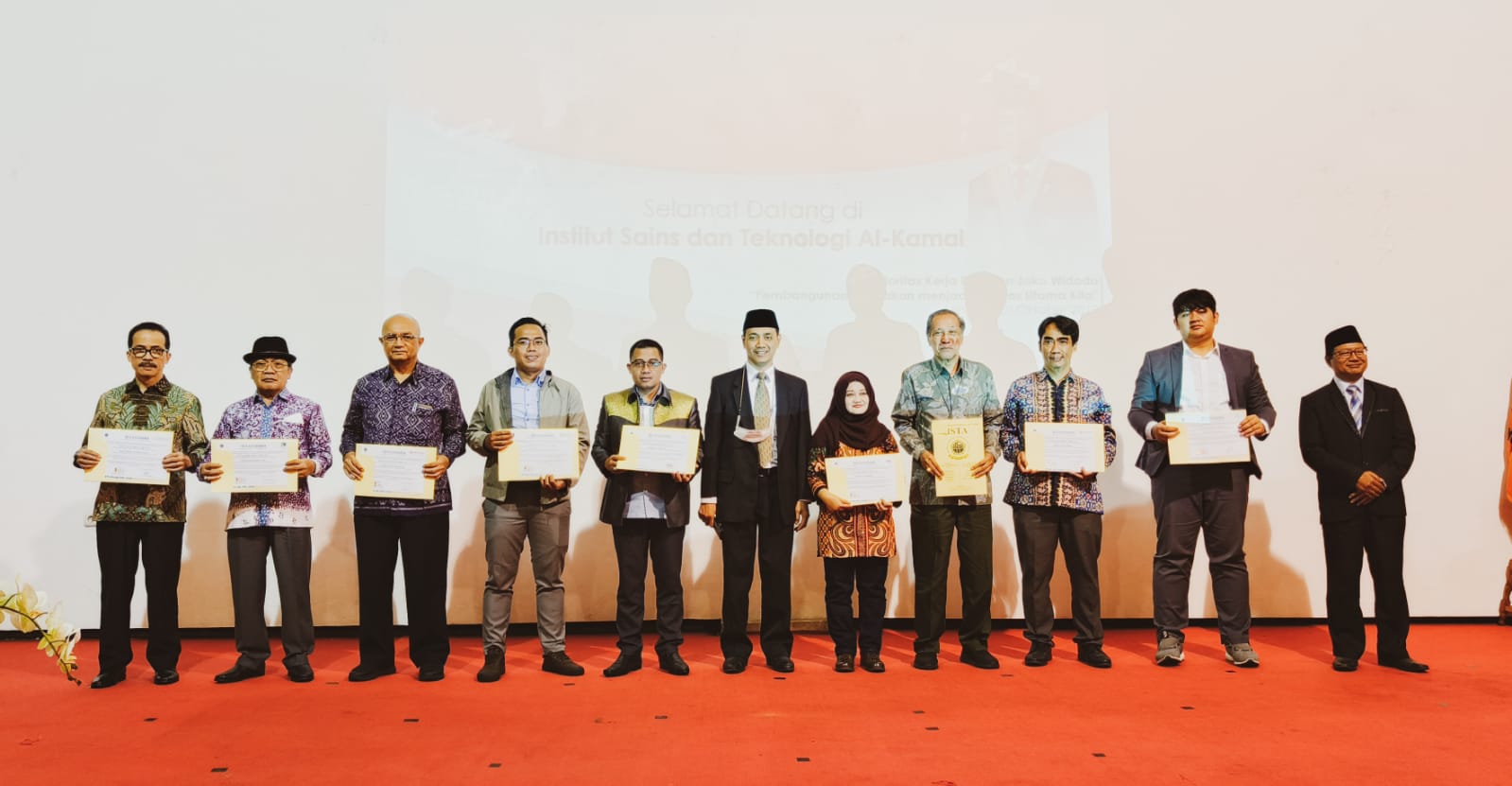 Program 2023, Rektorat ISTA Tandatangani Sejumlah MoU dan Launching Mobil Listrik