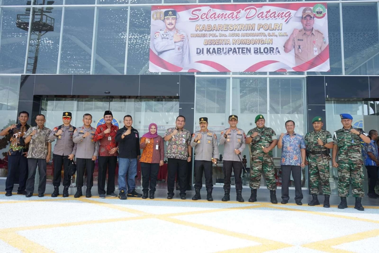 Kabupaten Blora Bertabur Bintang, Empat Jendral Pulang Kampung