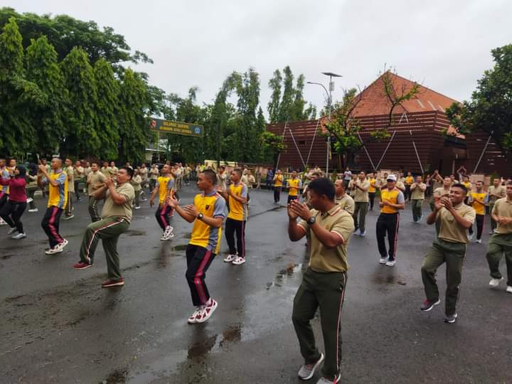 Perkuat Sinergitas, Polres Jepara dan Kodim/0719 Jepara Gelar Senam