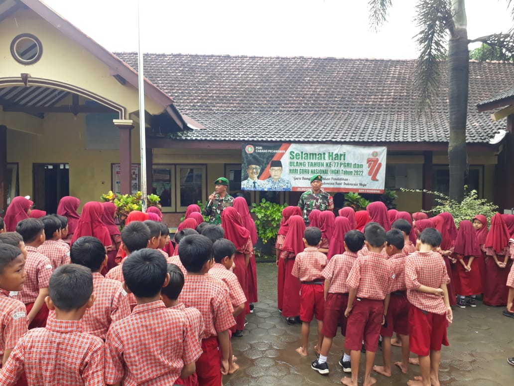 Tangguh dan Handal, Usia Dini Diberikan Wawasan Kebangsaan Oleh Pgs Danramil 04