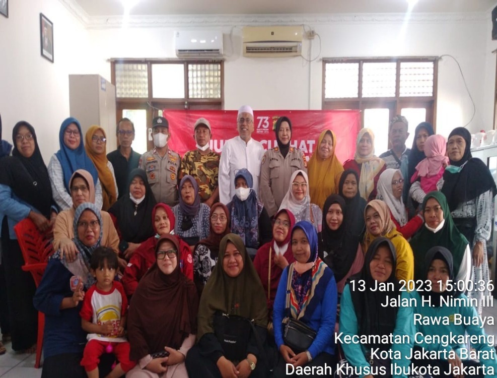 Serap Aspirasi Masyarakat, Polwan Polres Metro Gelar Jumat Curhat