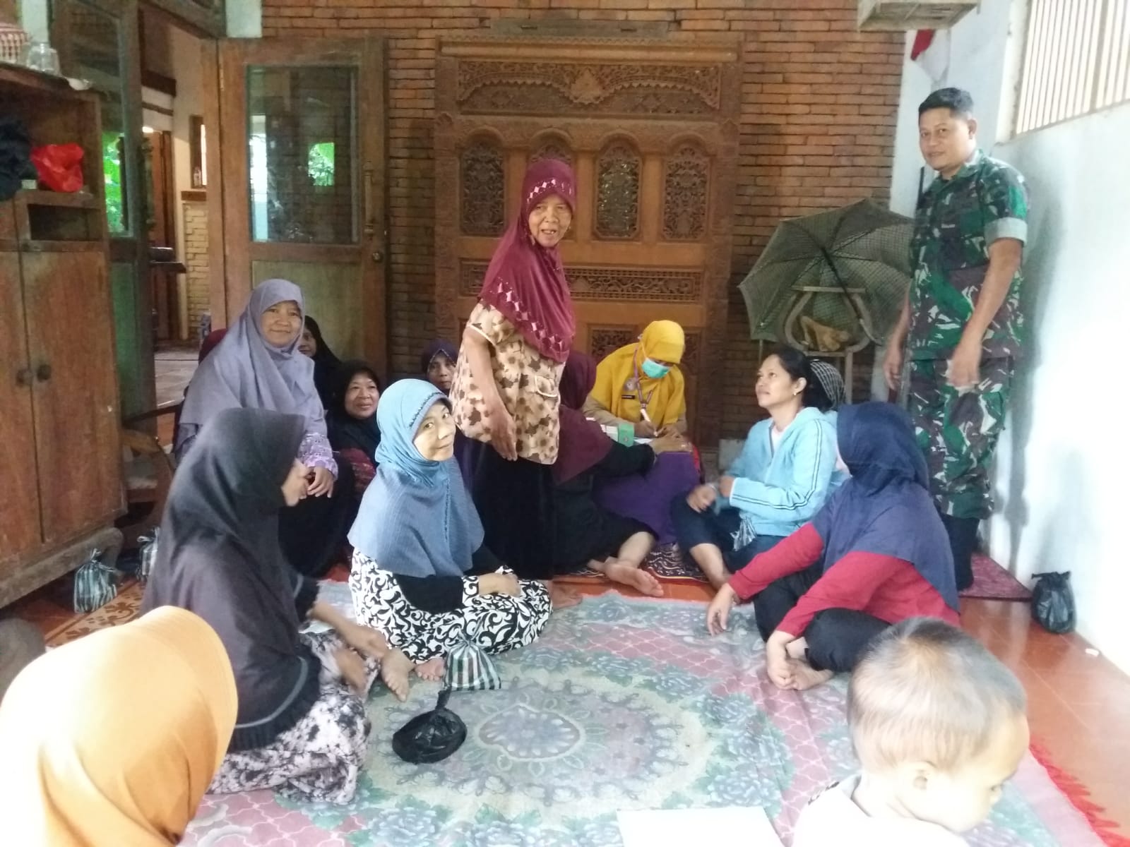 Lansia Dikawal Peltu Iskan, Ini Sebabnya