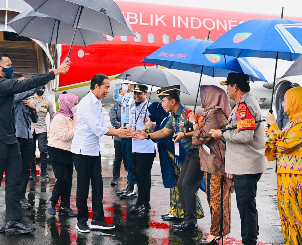 Jalur Kereta Api Makassar-Parepare Diresmikan Presiden RI