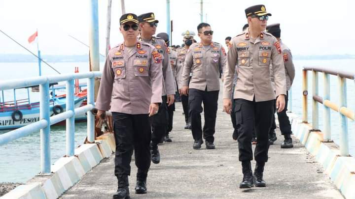 Jelang Ops Ketupat Candi 2023, Kapolres Jepara Lakukan Patroli Perairan dan Cek Pos Pantau