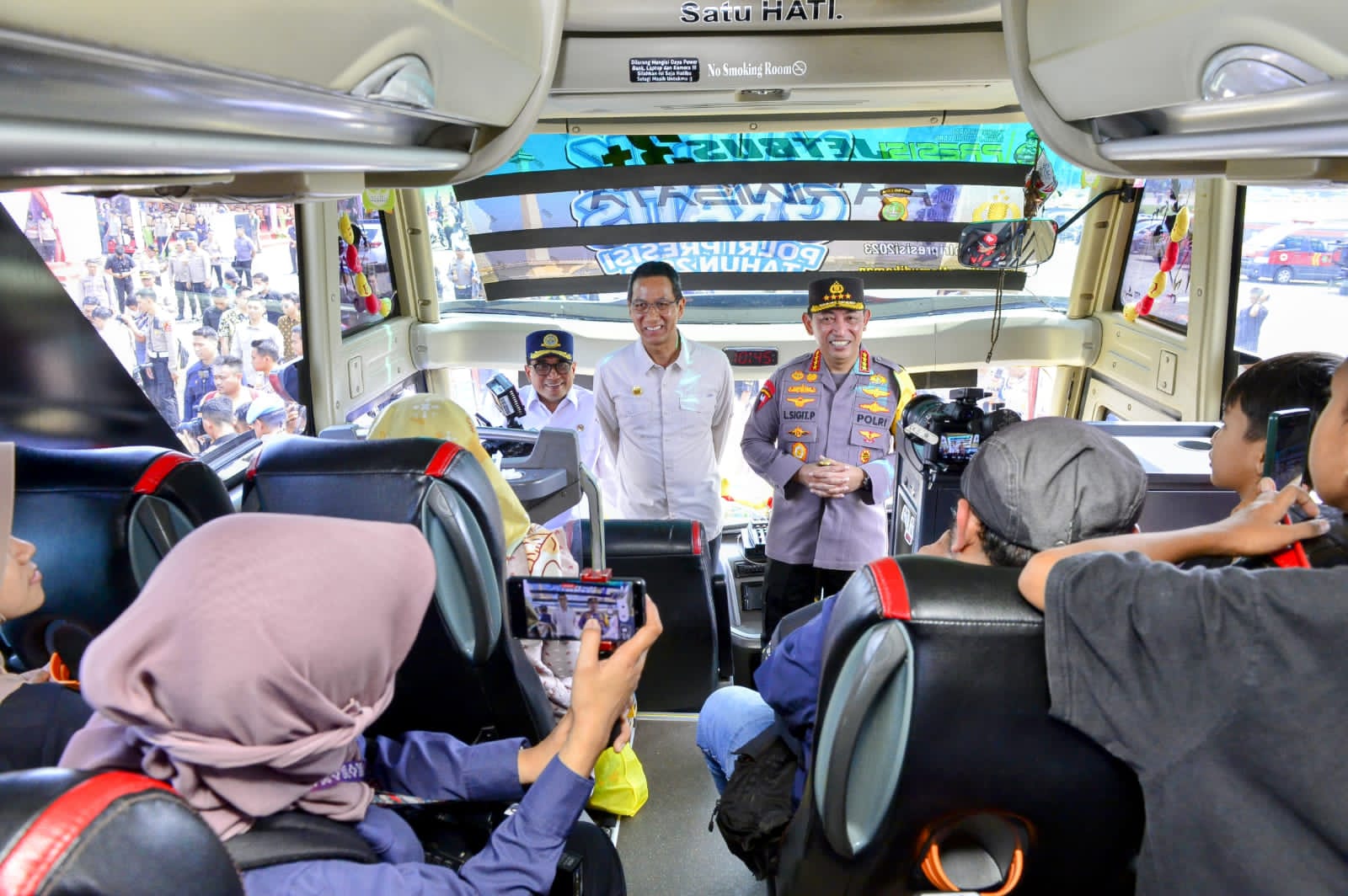 Polri Presisi, Kapolri Lepas 434 Bus Mudik Gratis
