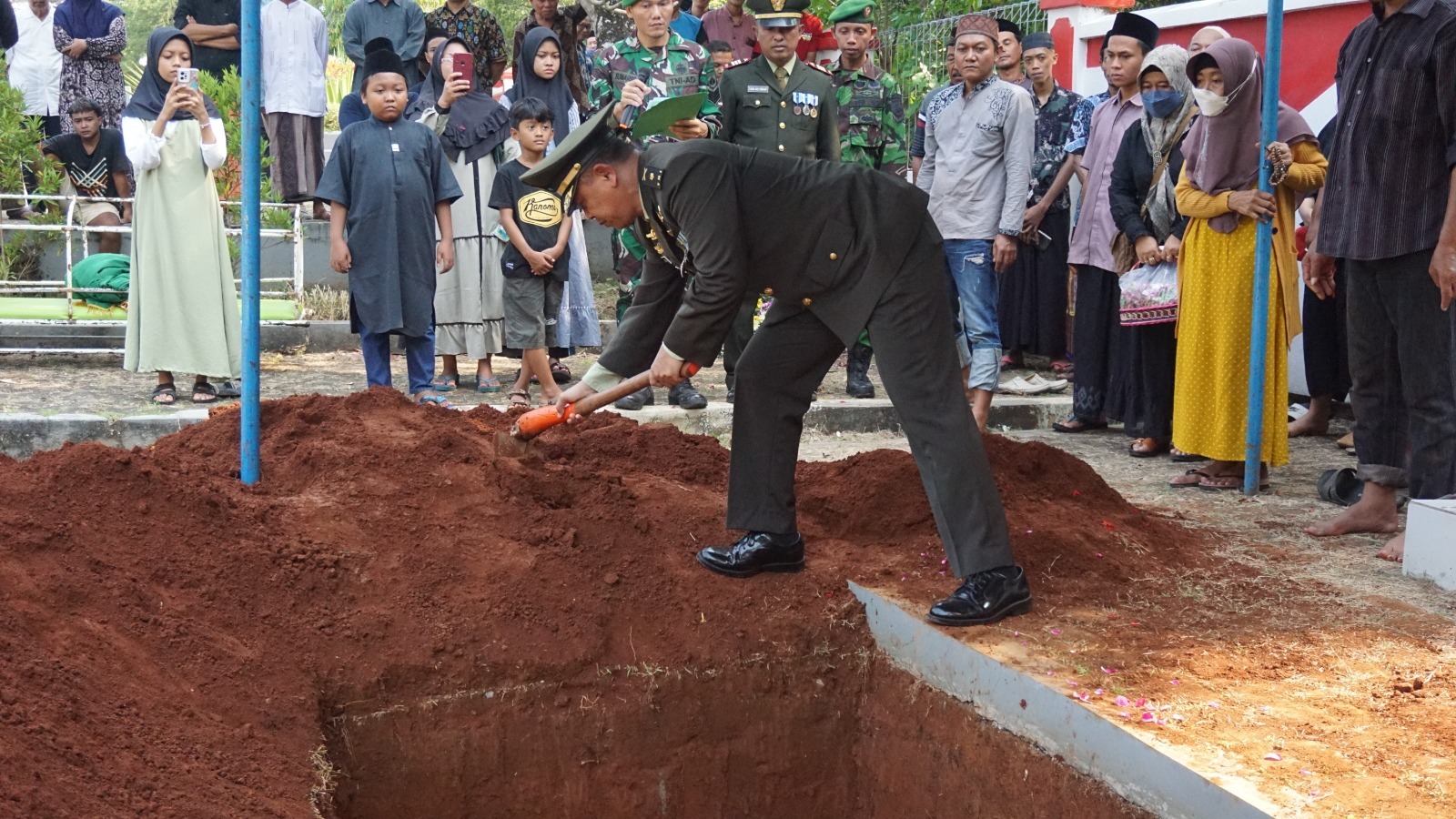 Kasdim Pimpin Upacara Pemakaman Militer Purnawirawan TNI