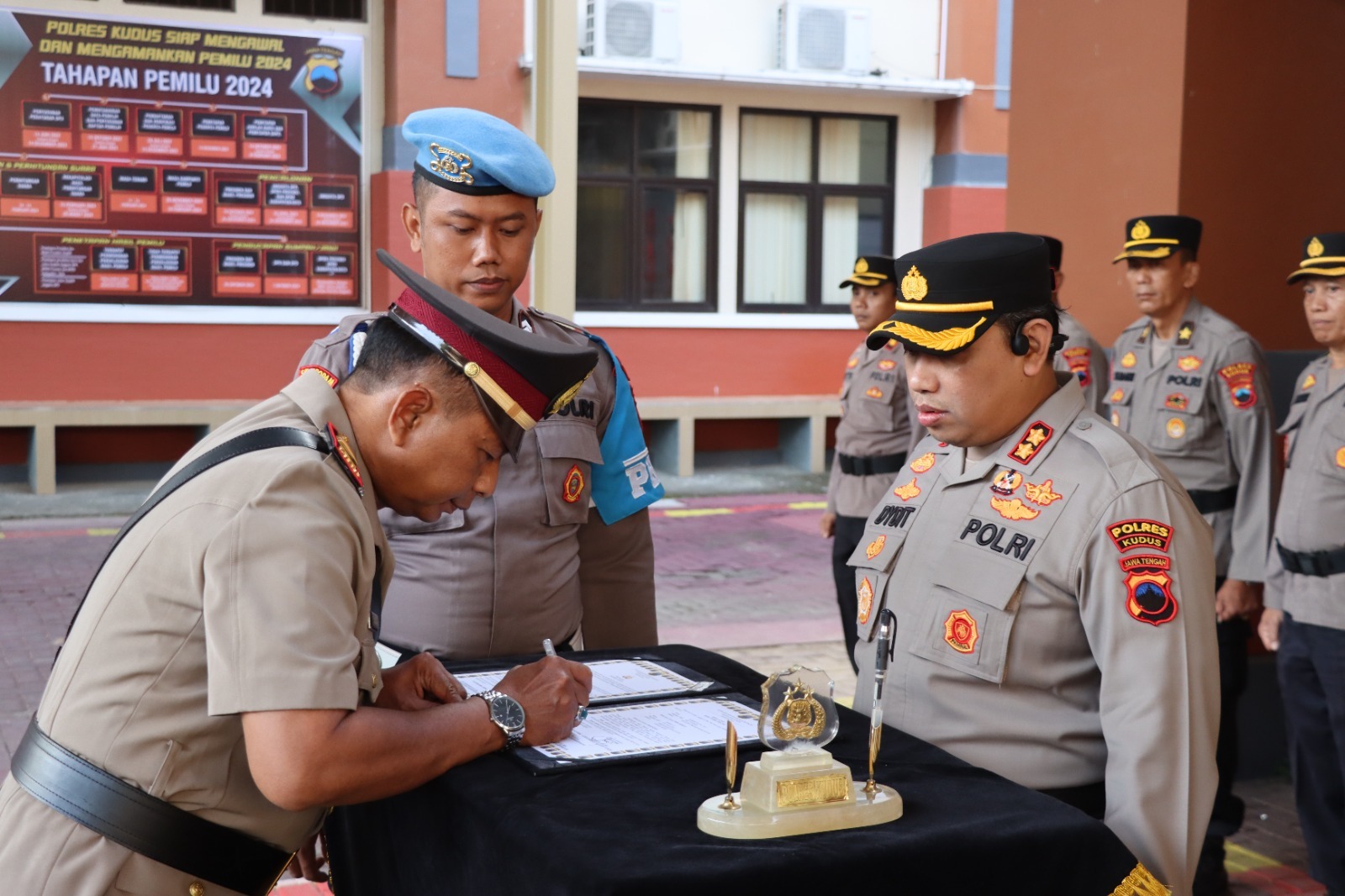Kapolres Kudus Gelar Sertijab Kapolsek Undaan