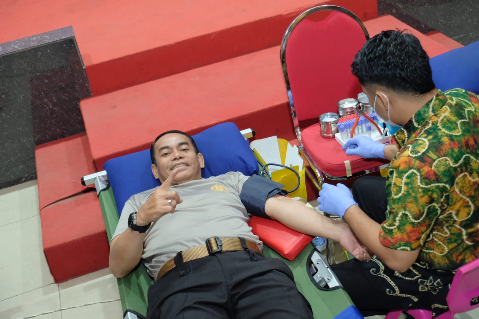 Hari Bhayangkara Ke-77, Polda Kalsel Gelar Donor Darah