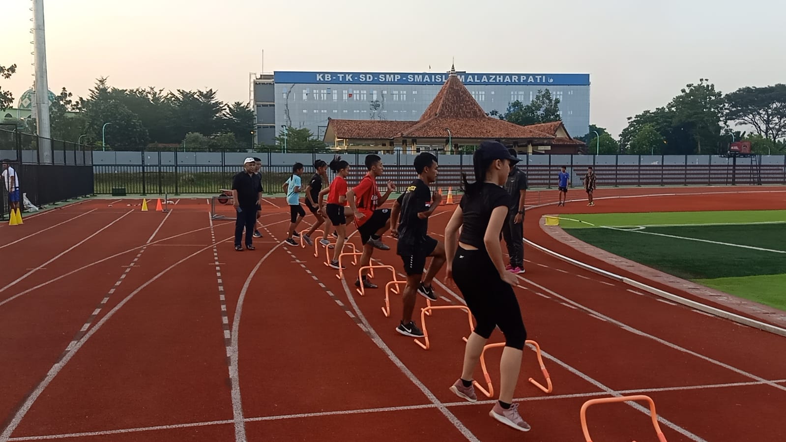 Jaga Kekompakan !!! Suwito : Pelatihan Pagi dan Sore Harus Diutamakan Bagi Para Atlet – Atletik Pati