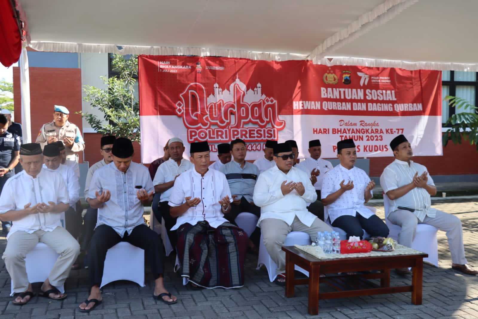 Kapolres Kudus Qurban 3 Ekor Kerbau dan 10 Kambing