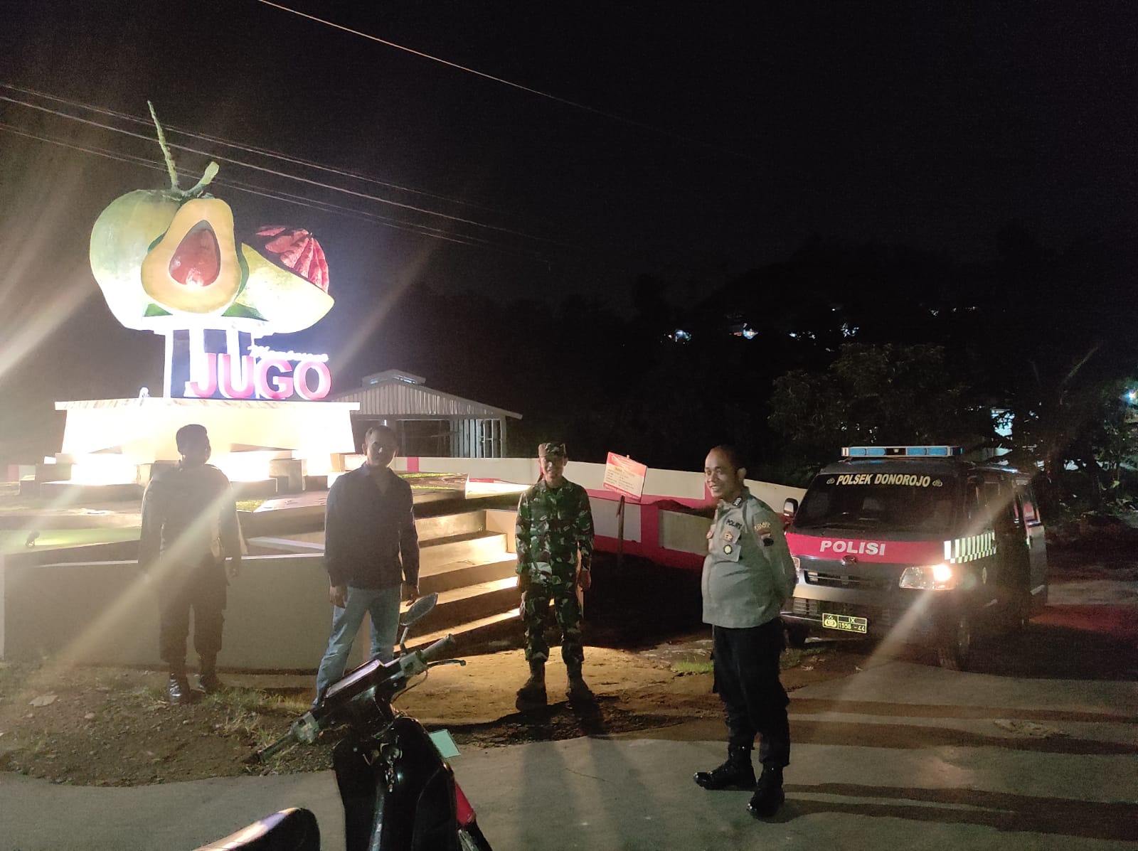 Wilayah Aman, TNI – Polri Turun Patroli