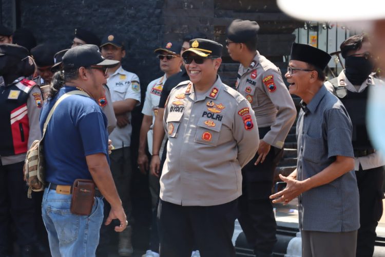 316 Personil Gabungan Turun, Polres Kudus Kawal Aksi Damai