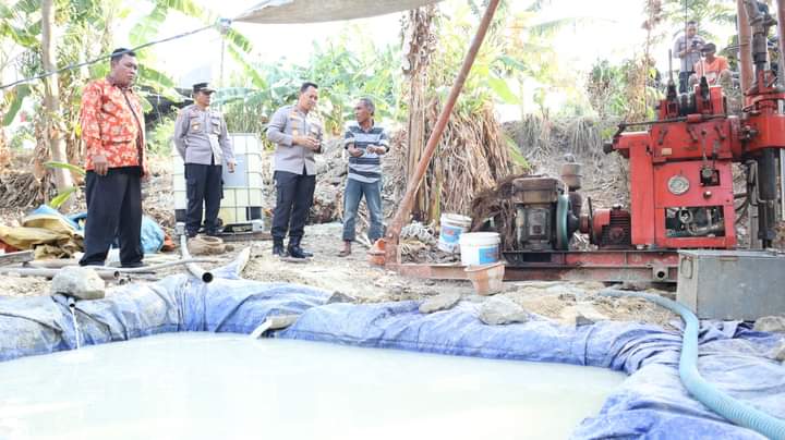 Turun Bikin Sumur Bor, Polres Jepara Peduli Masyarakat