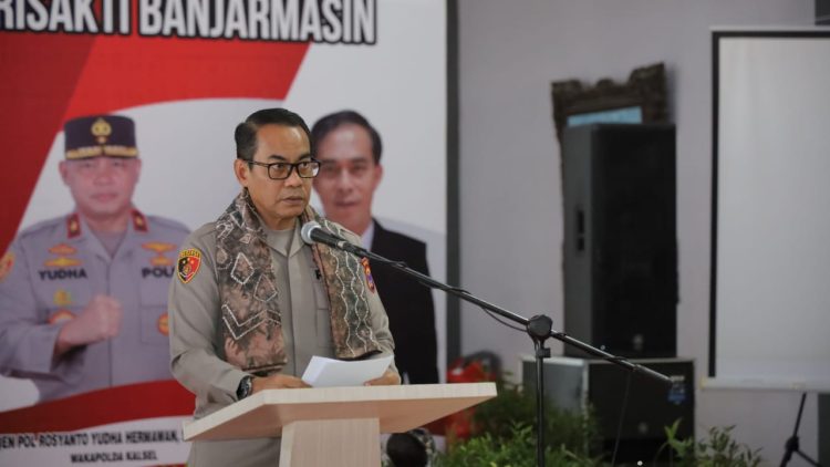 Produk Unggulan Ditampilkan, Kapolda Kalsel Resmikan UMKM dan Pasar Murah