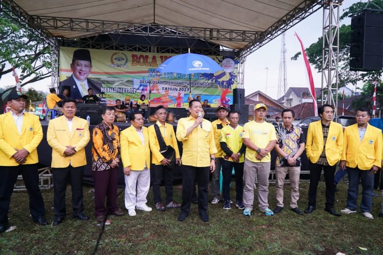 Pelaksanaan Turnamen Bola Voli Piala Ketua MPR RI di Purbalingga