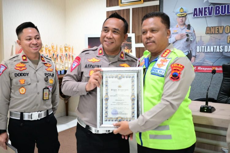 Kembali Raih Penghargaan, Dirlantas Polda Jateng Sebut Kinerja Satlantas Polresta Pati Terbaik se-Jateng