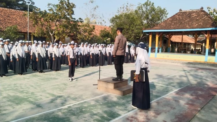 Maraknya Tindakan Bullying, Polisi Gelar Sosialisasi ke Siswa – Siswi Sekolah SMP N 2