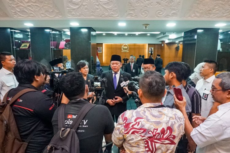 Ketua MPR RI Bamsoet Lantik PAW Anggota MPR dari Fraksi Nasdem dan PKS