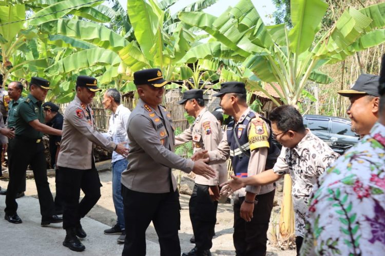 Antusias Warga di Tiga Desa Terima Bantuan, Begini Harapan Kapolresta Pati