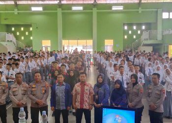Siswa – Siswi Terima Pembekalan Terkait Hukum