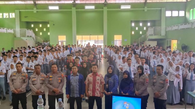 Siswa – Siswi Terima Pembekalan Terkait Hukum