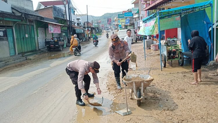TNI – Polri dan Masyarakat Kompak, Inilah Peduli Lingkungan