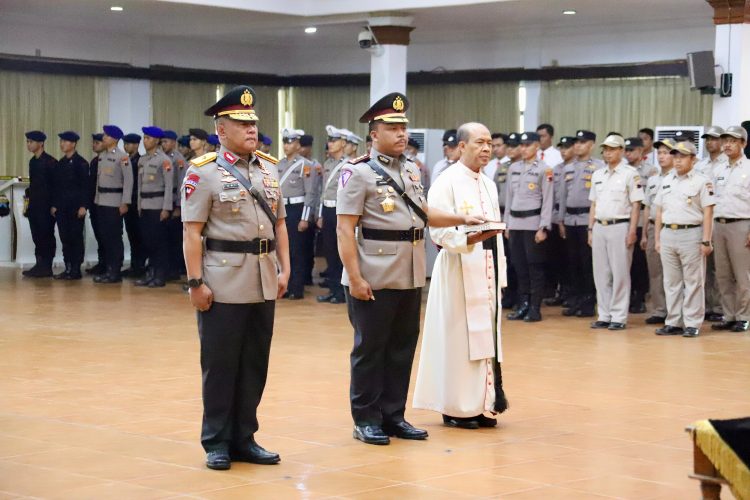 Sertijab Waka Polda Jateng, 3 PJU dan 9 Kapolres