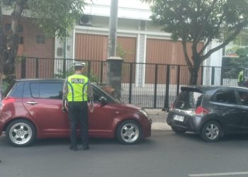 Melanggar Lalu Lintas, Dishub Pati dan Satlantas Polresta Pati Lakukan Tilang