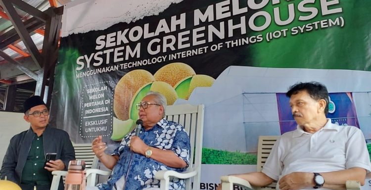 HEBITREN Provinsi Lampung dan Gerakan Satmakura Gelar Sekolah Melon Berbasis Greenhouse