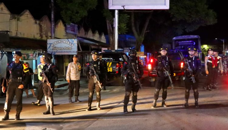 Patroli Skala Besar Adalah Gabungan TNI-POLRI dan Satpol PP Turun