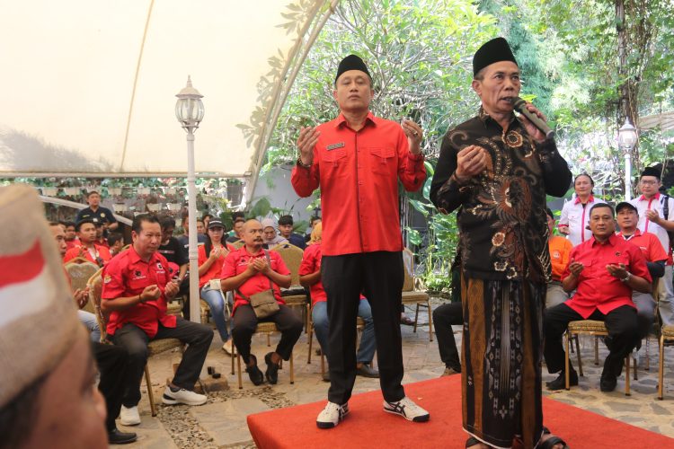 Maju Pilkada Pati, Safin Daftar ke PDI Perjuangan dan DPD Partai Golkar