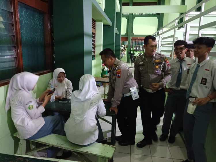 Himbuan Penting !! Polisi Melarang Pawai Kelulusan