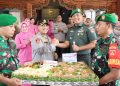 Kue Tart dan Tumpeng Kejutan di Polres Kudus