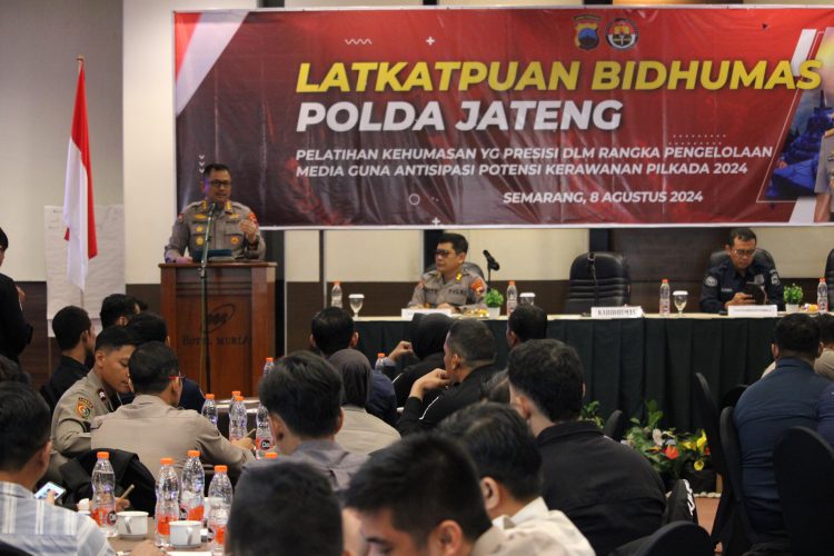 Mengedepankan Komunikasi! Kabidhumas Polda Jateng Selenggarakan Latkatpuan