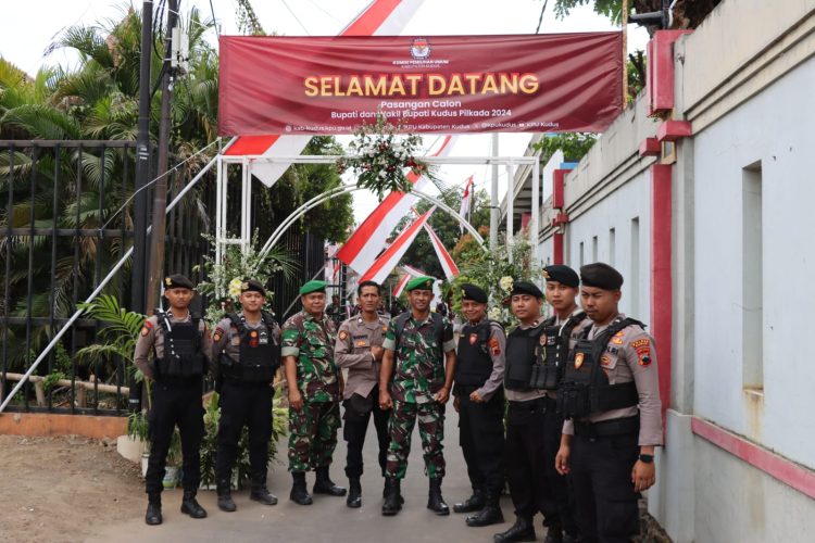 Pilkada Serentak 2024! Kini KPU Kudus di Jaga Ketat TNI – Polri