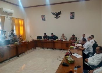 Aksi Unjuk Rasa Menuntut Penataan Lahan di Izinkan