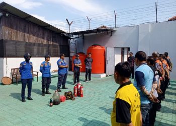 Kepala Lapas Kelas IIB Pati Lakukan Pencegahan Kebakaran