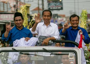 Jokowi dan Pasangan Luthfi – Yasin Raup Dukungan Besar di Jawa Tengah