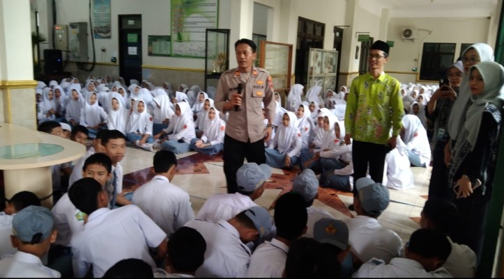 Sosialisasi Anti-Bullying dan Kenakalan Remaja di SMK Cordova, 750 Siswa Antusias