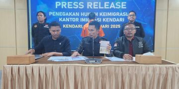 Melanggar Izin Visa, WNA China Dipulangkan oleh Imigrasi Kendari