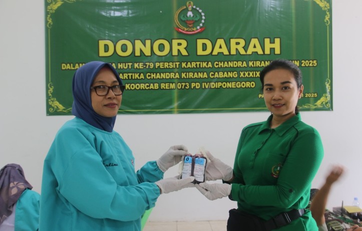 PMI Pati Apresiasi Donor Darah Persit Kodim 0718