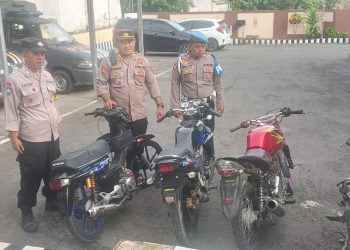Razia Knalpot Brong, Polsek Sukolilo Bubarkan Aksi Balap Liar