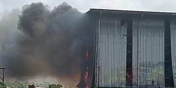Gudang PG Pakis Terbakar, Damkar Berjibaku Selama Dua Jam