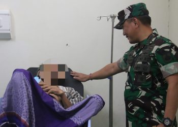 Kodim 0718/Pati Bantu Evakuasi Warga Kurang Mampu