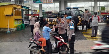 Aksi Sosial di Gencarkan, Pengendara Lewat Terima Paket Takjil Gratis