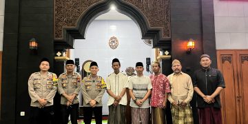 Gelar Safari Kultum Subuh, Wakapolres Rembang : Pererat Silaturahmi Dengan Warga