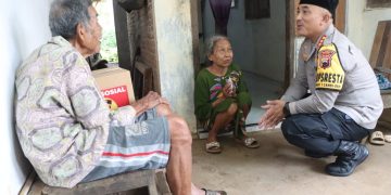 Gelar Bakti Sosial dan Bagi Takjil Gratis ke Masyarakat