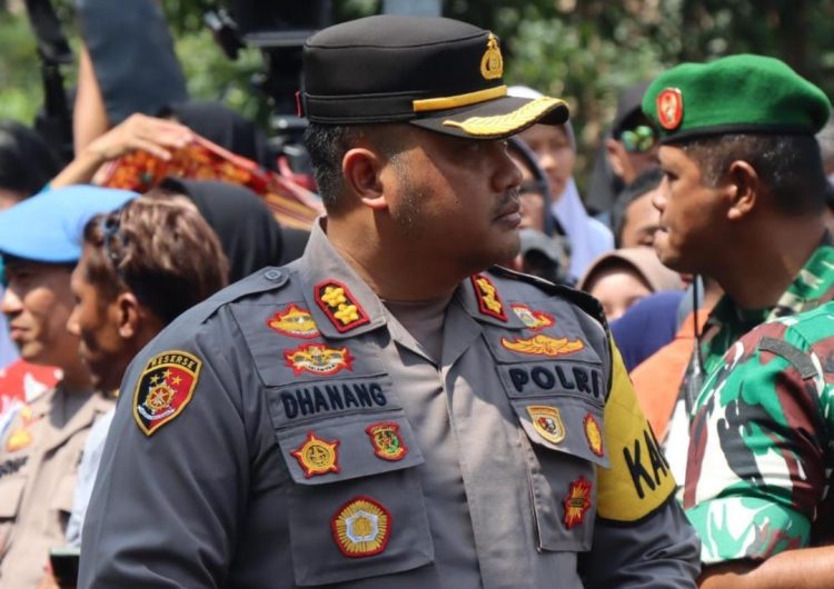 Polres Rembang Berikan Santunan ke Korban Pencurian