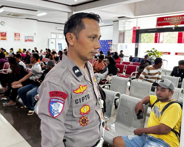 Program “Tak Diskon Maka Tak Sayang” Diserbu Warga Pati, 10 Ribu Pemohon Padati Samsat