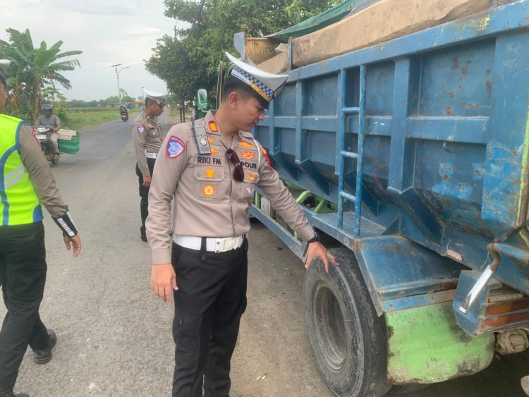 Dump Truck Nakal Ditindak, Satlantas Polresta Pati Turun Tangan Tegakkan Aturan Jalan